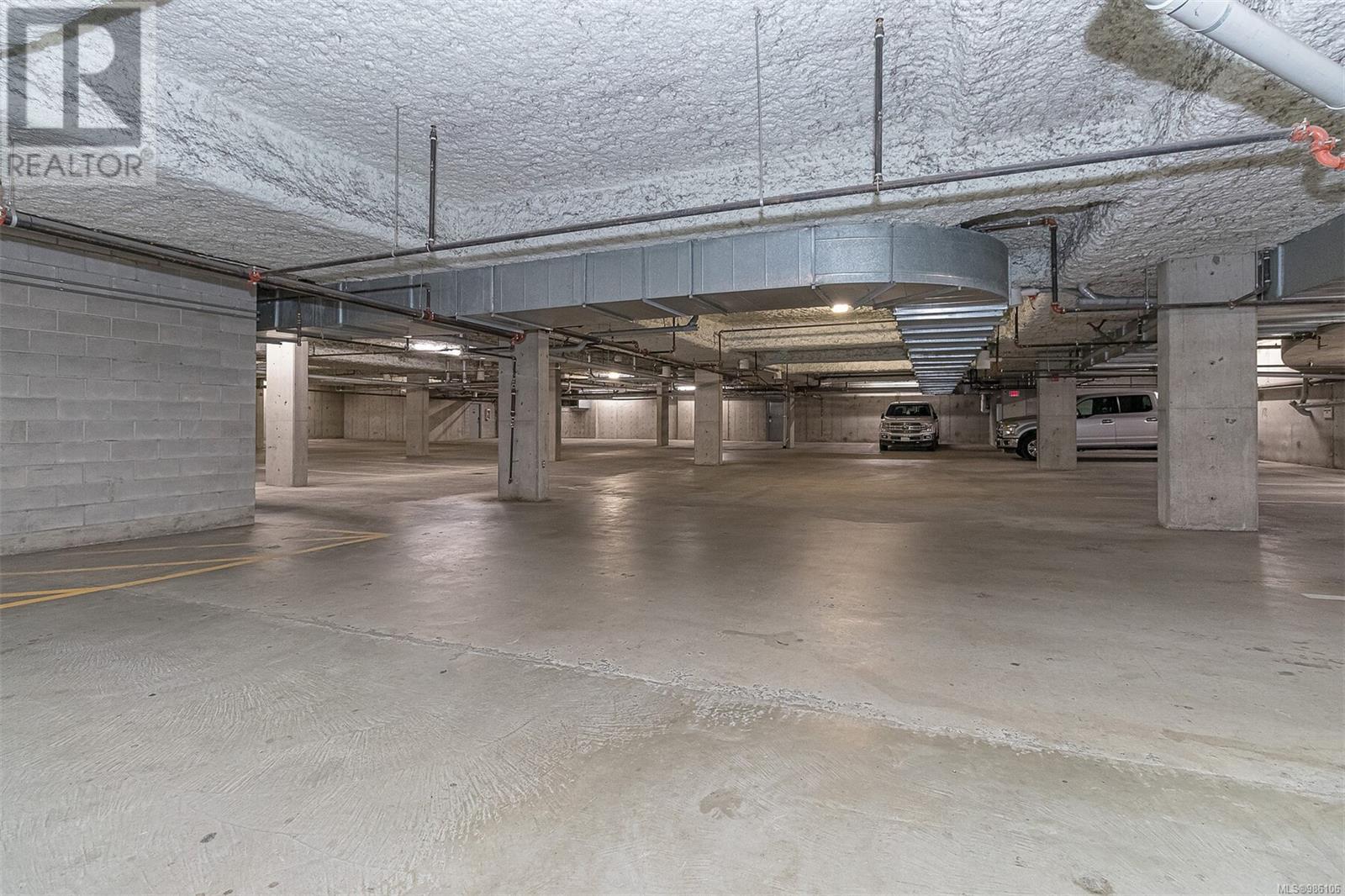 218-220 B 1376 Lynburne Pl, Langford real estate listing 986106