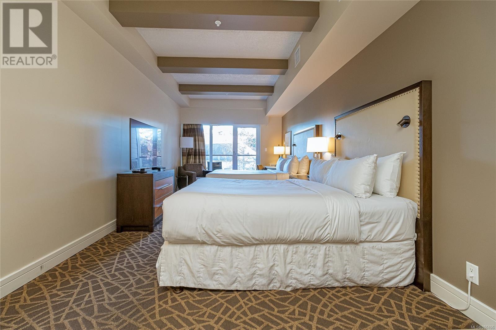 218-220 B 1376 Lynburne Pl, Langford real estate listing 986106