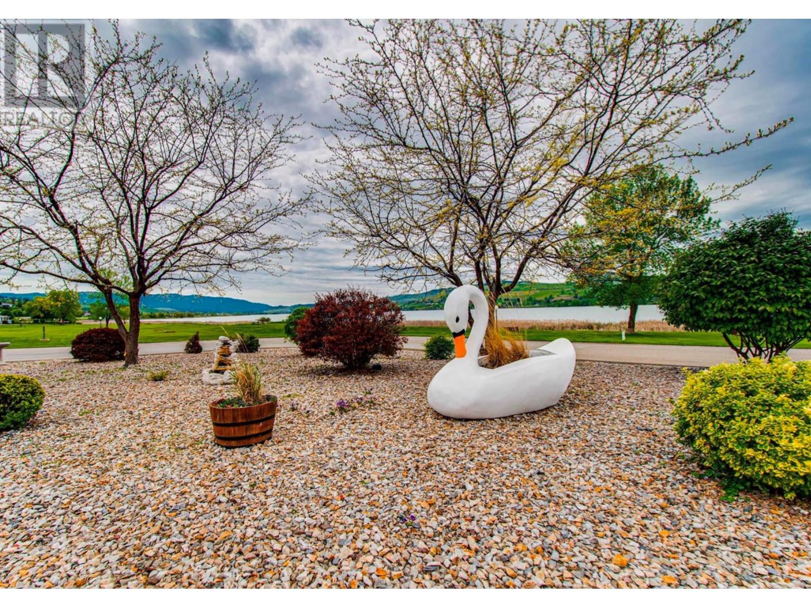 41 8000 Highland Road, Vernon