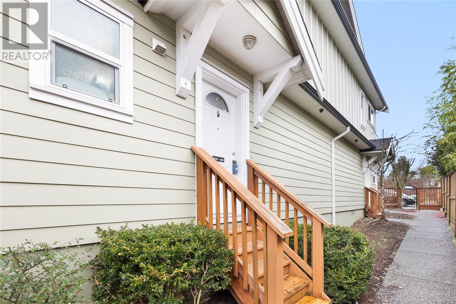 102 582 Rosehill St, Nanaimo real estate listing 985820