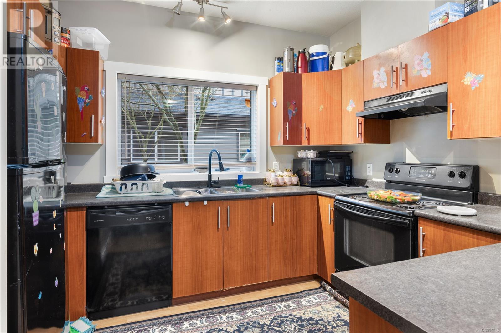 102 582 Rosehill St, Nanaimo real estate listing 985820