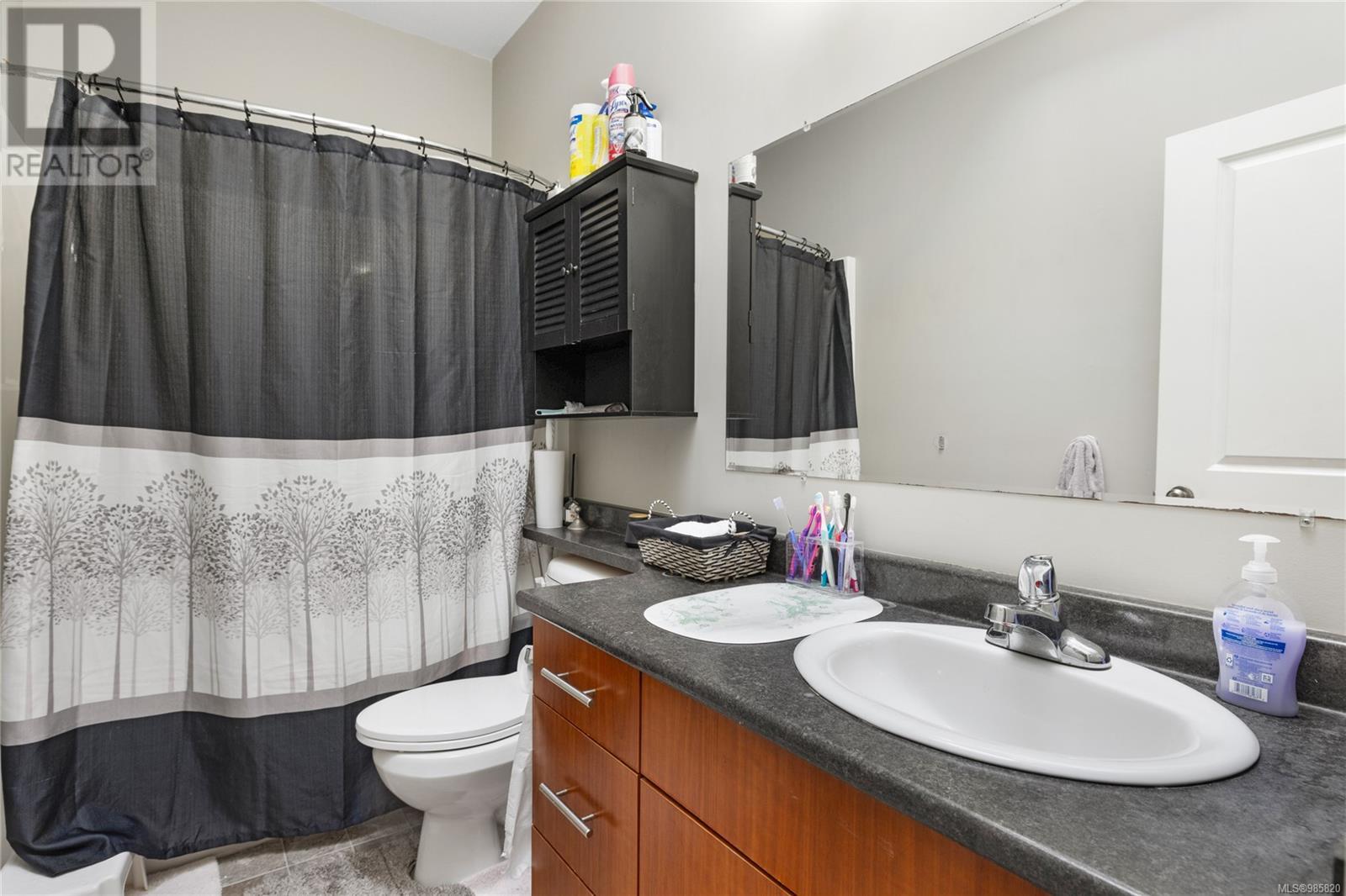 102 582 Rosehill St, Nanaimo real estate listing 985820