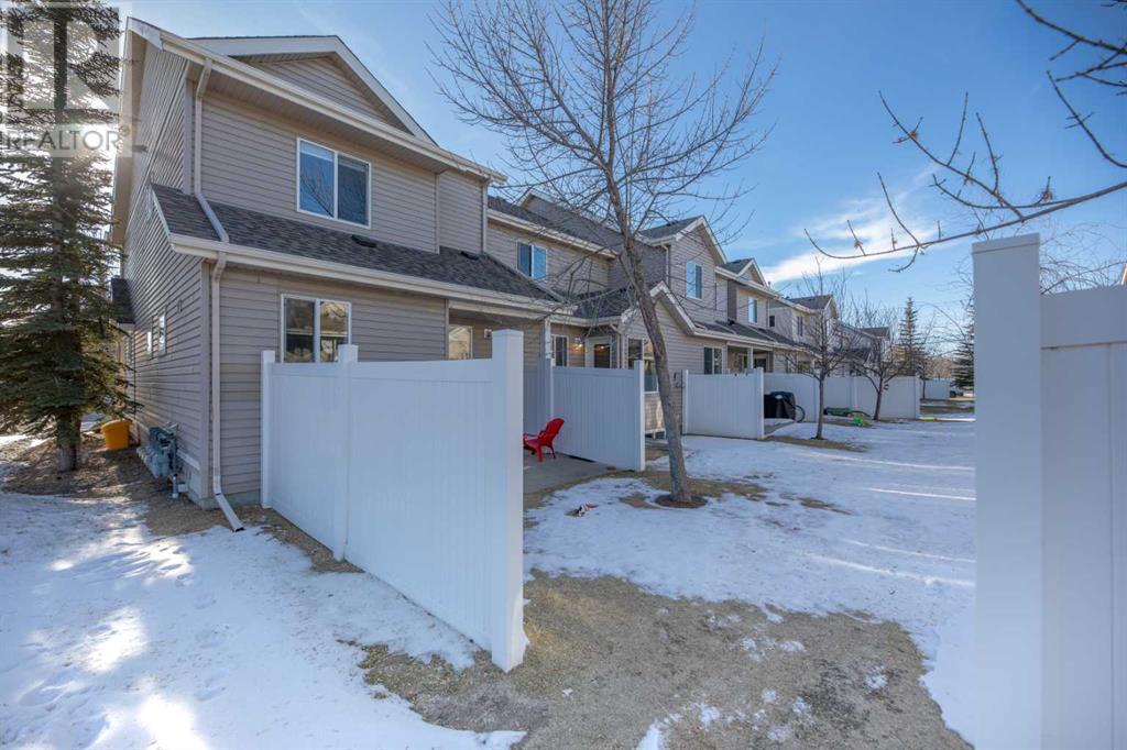 Single Family House for Sale in  Royal Oak Gardens NW Royal Oak Calgary 