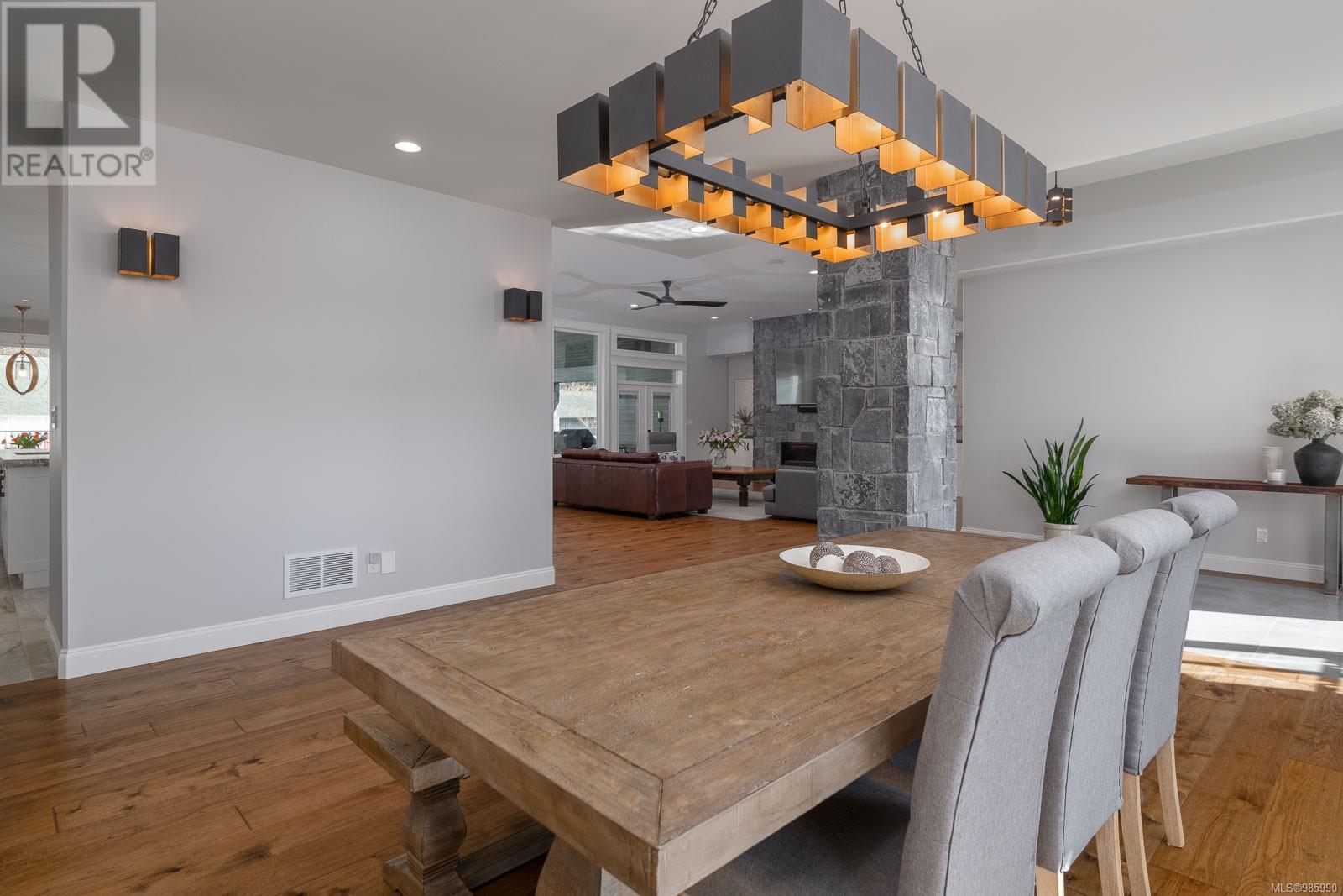 6181 Chase Dr, Port Alberni real estate listing 985990