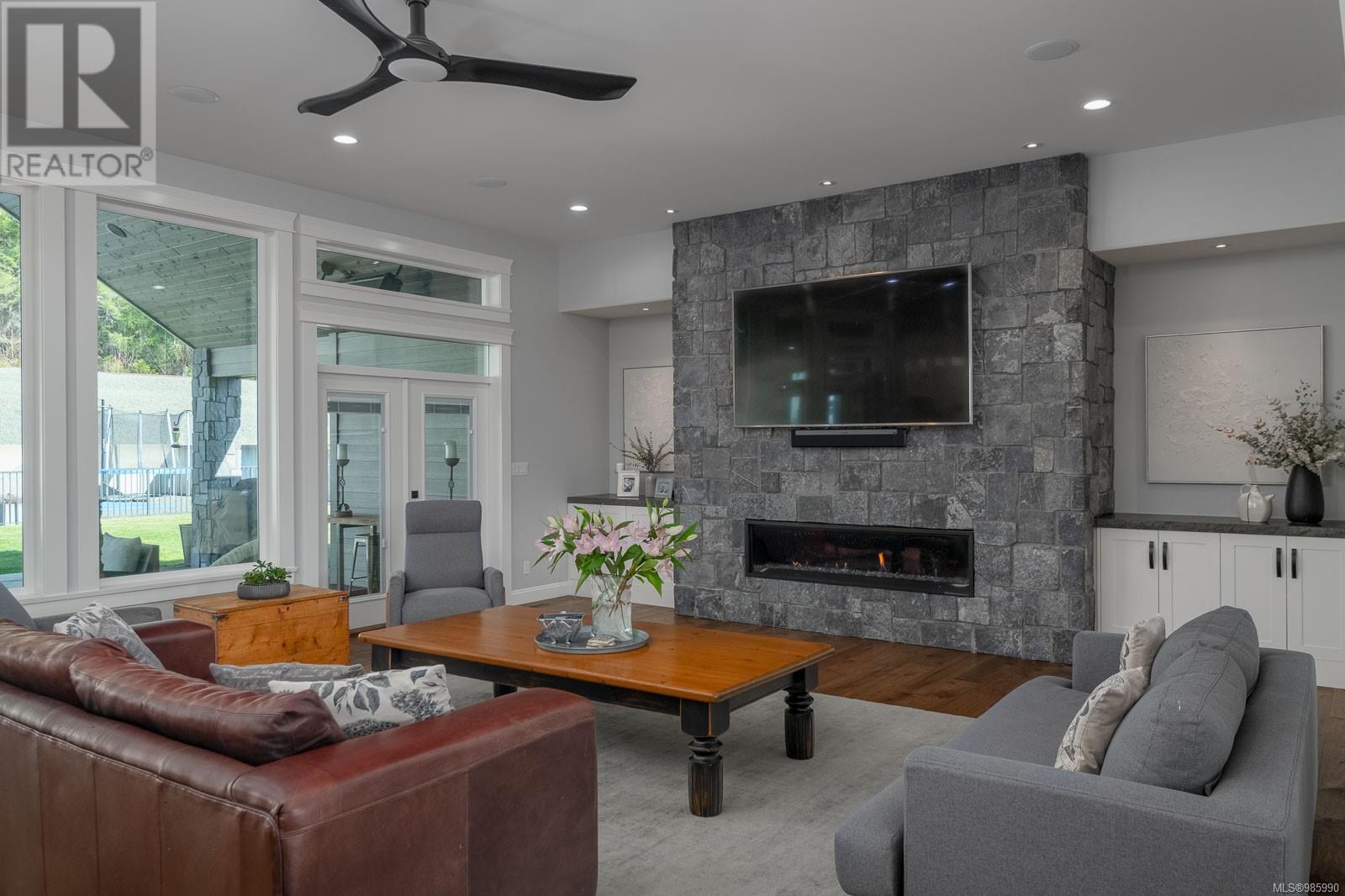 6181 Chase Dr, Port Alberni real estate listing 985990