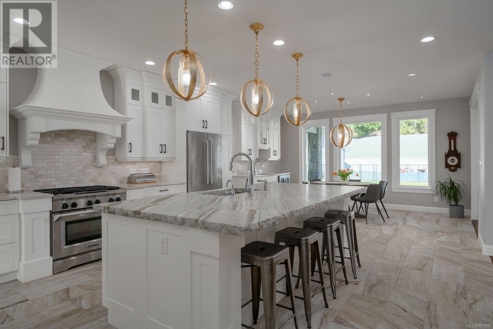 6181 Chase Dr, Port Alberni real estate listing 985990