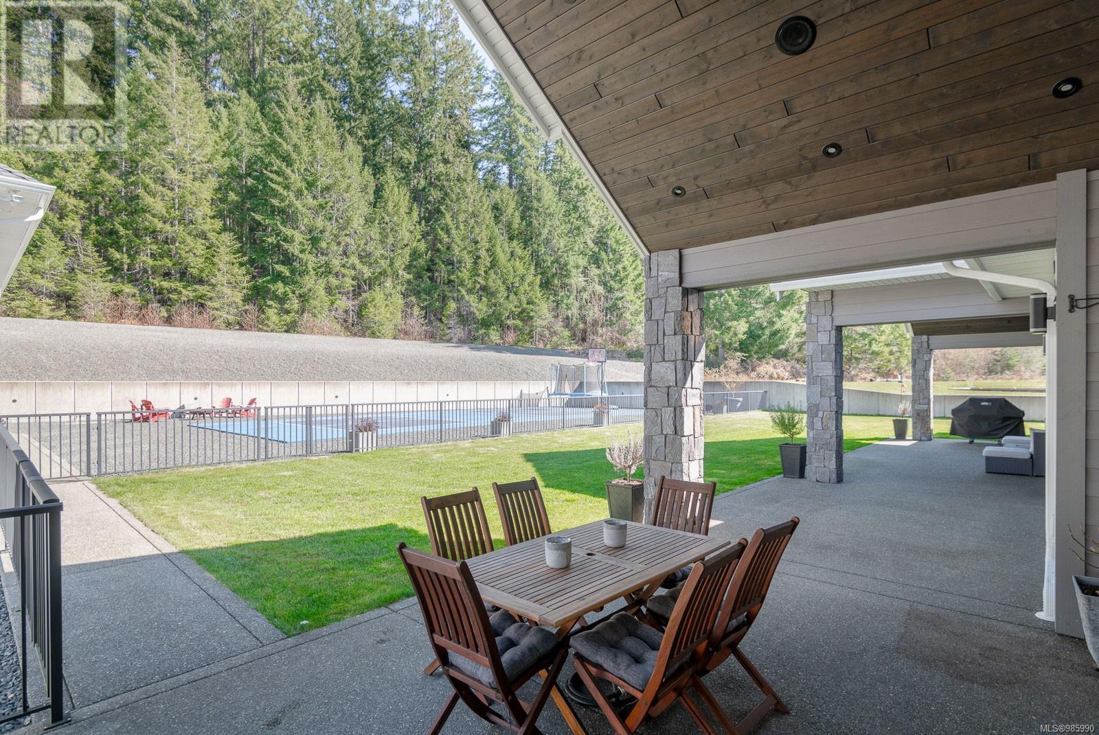 6181 Chase Dr, Port Alberni real estate listing 985990