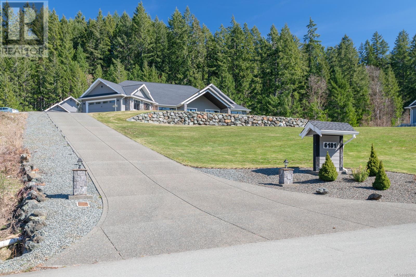 6181 Chase Dr, Port Alberni real estate listing 985990
