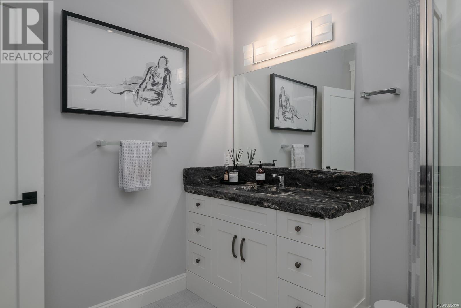 6181 Chase Dr, Port Alberni real estate listing 985990