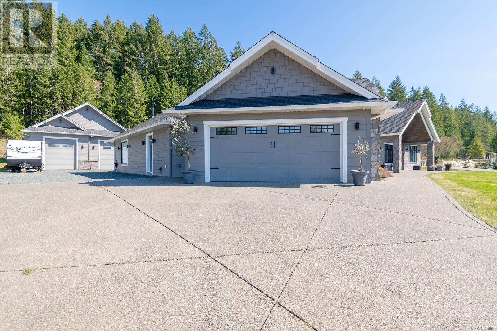 6181 Chase Dr, Port Alberni real estate listing 985990