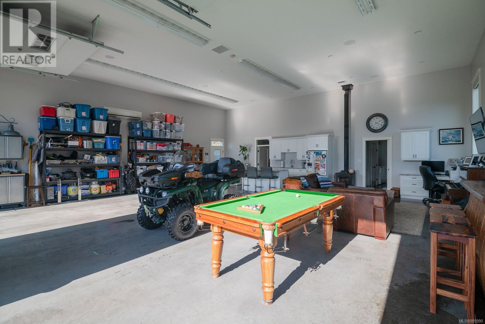6181 Chase Dr, Port Alberni real estate listing 985990
