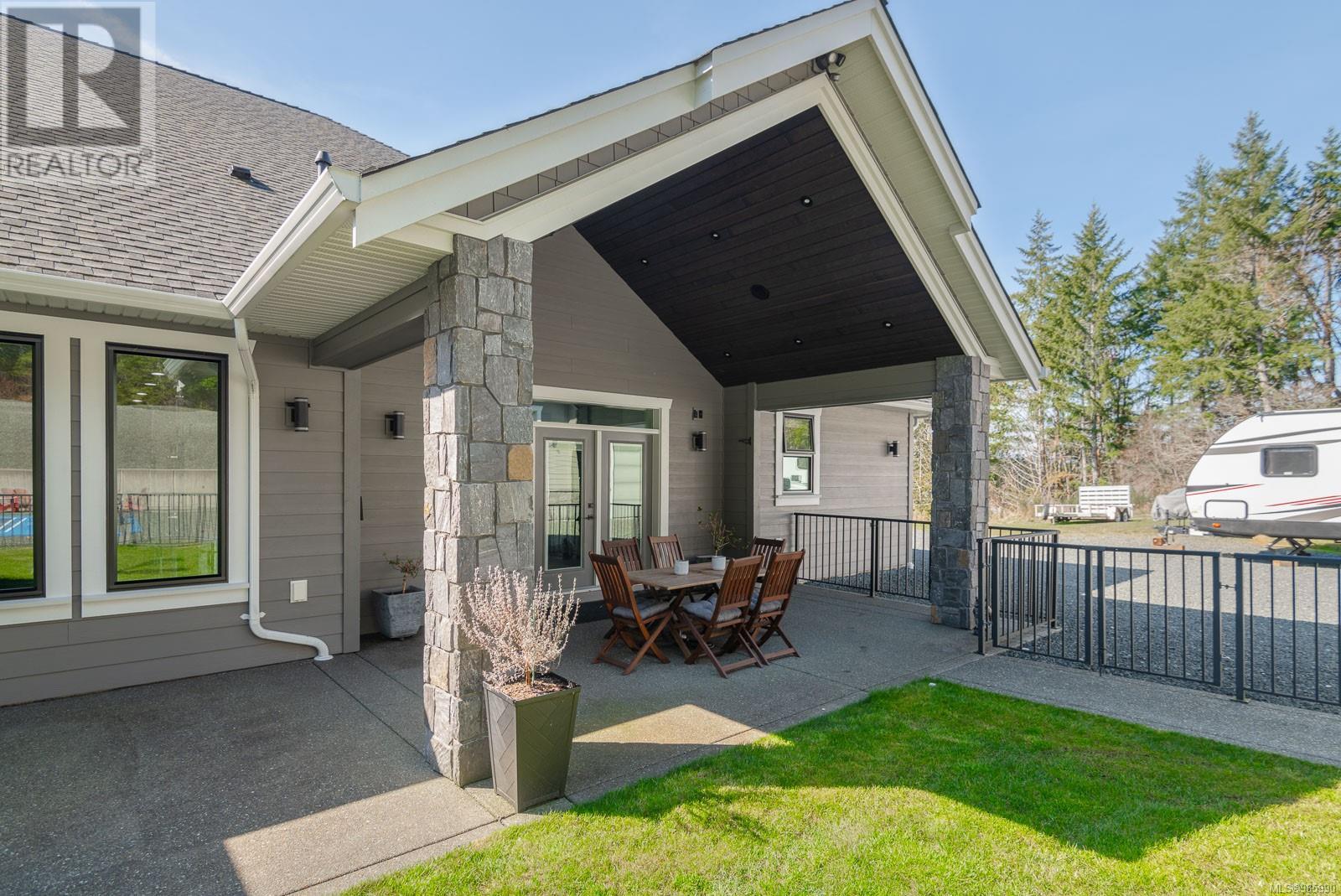 6181 Chase Dr, Port Alberni real estate listing 985990