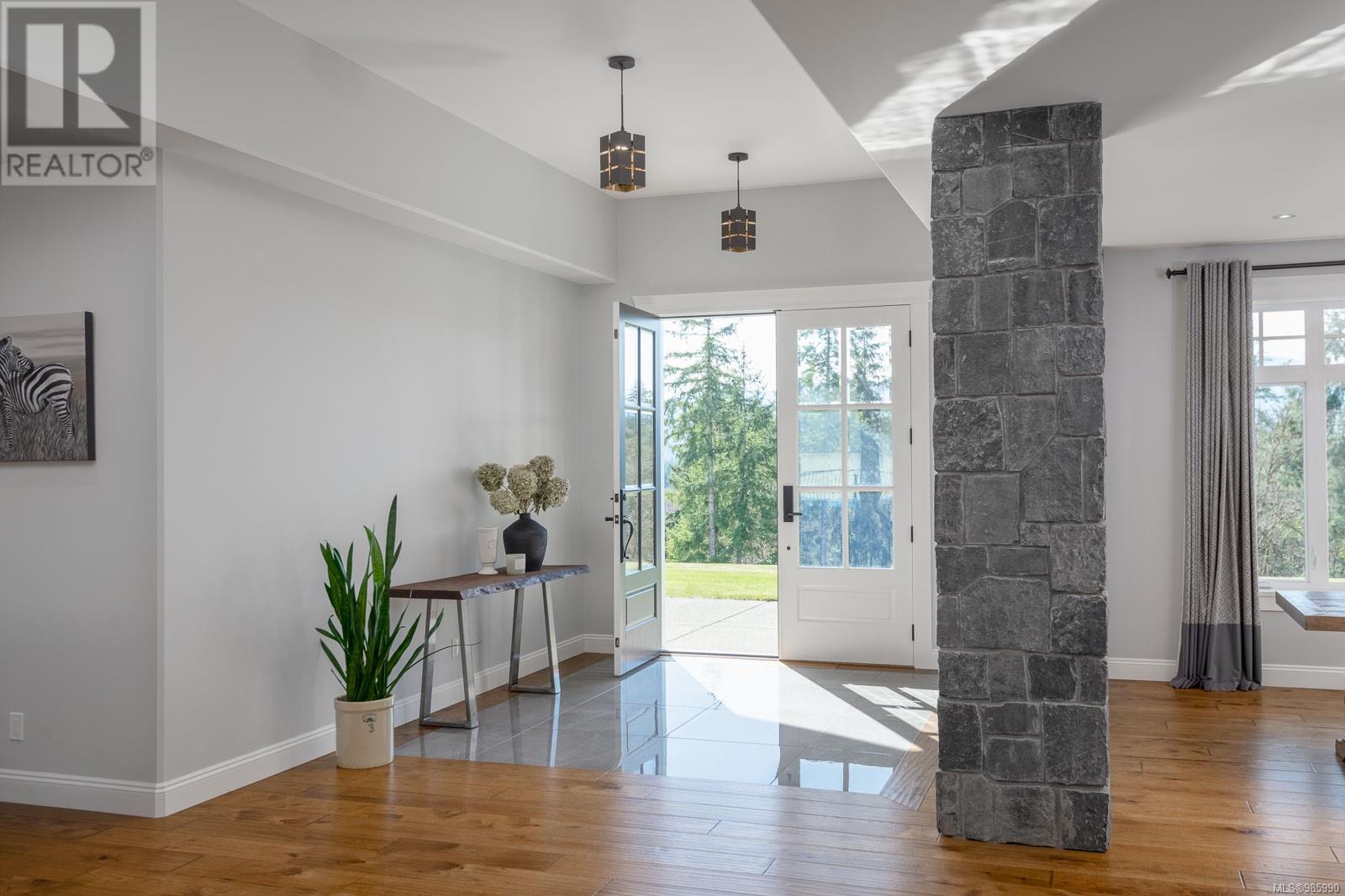 6181 Chase Dr, Port Alberni real estate listing 985990