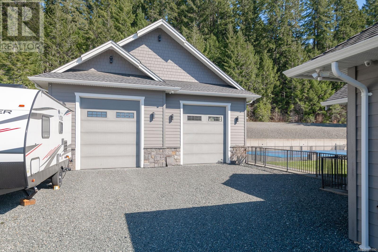 6181 Chase Dr, Port Alberni real estate listing 985990