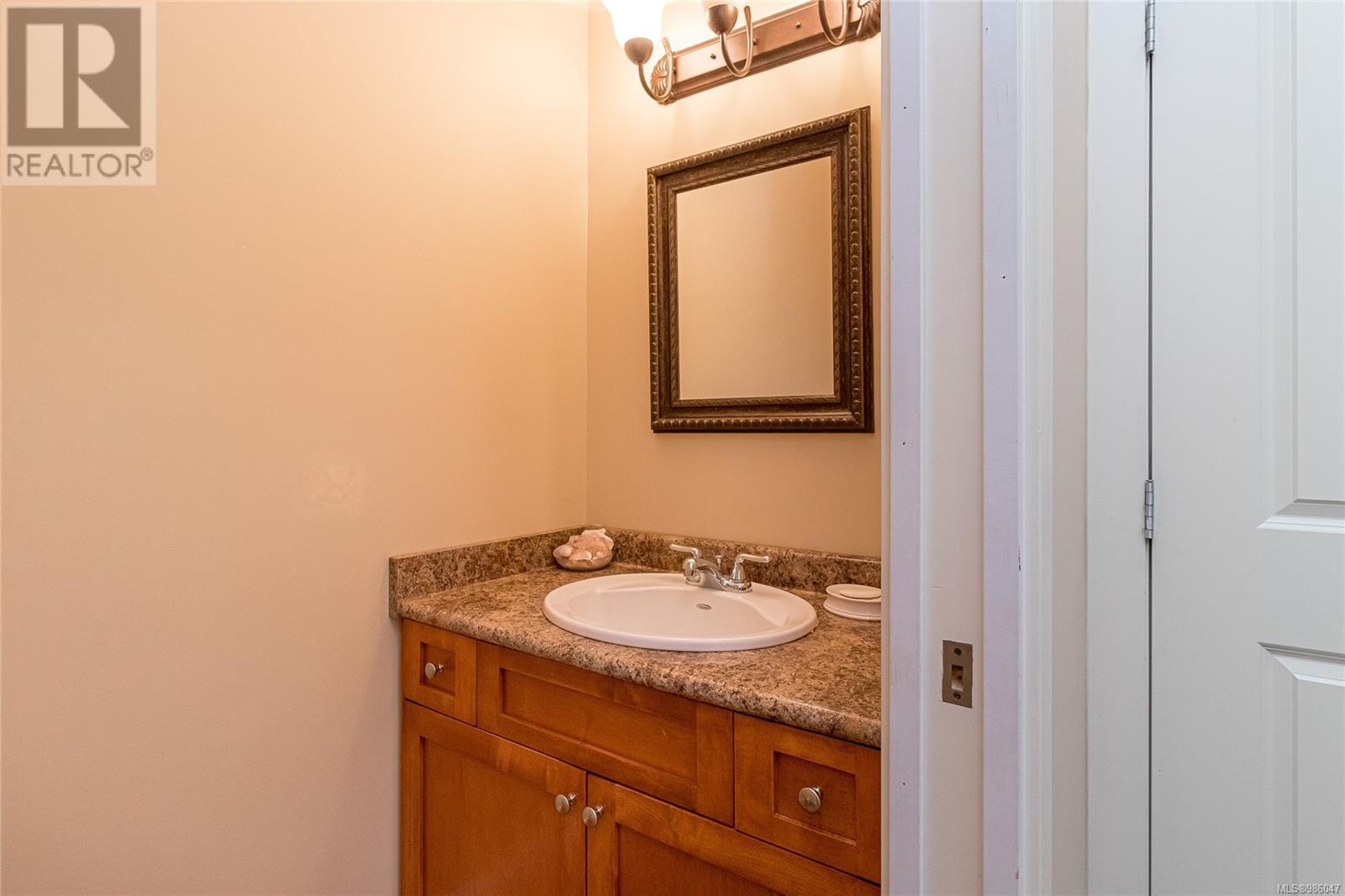 2559 Myles Lake Rd, Nanaimo real estate listing 986047