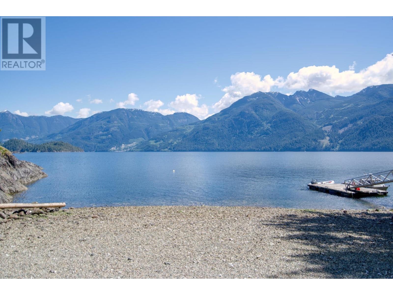 DL4055 JERVIS INLET, Egmont