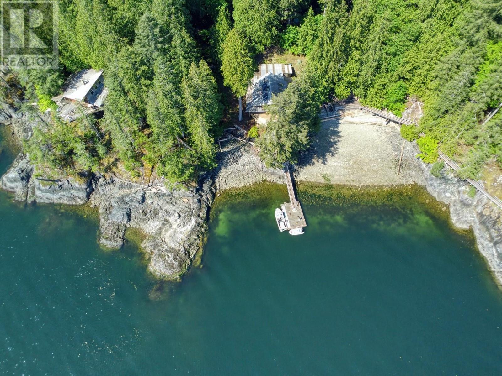 DL4055 JERVIS INLET, Egmont