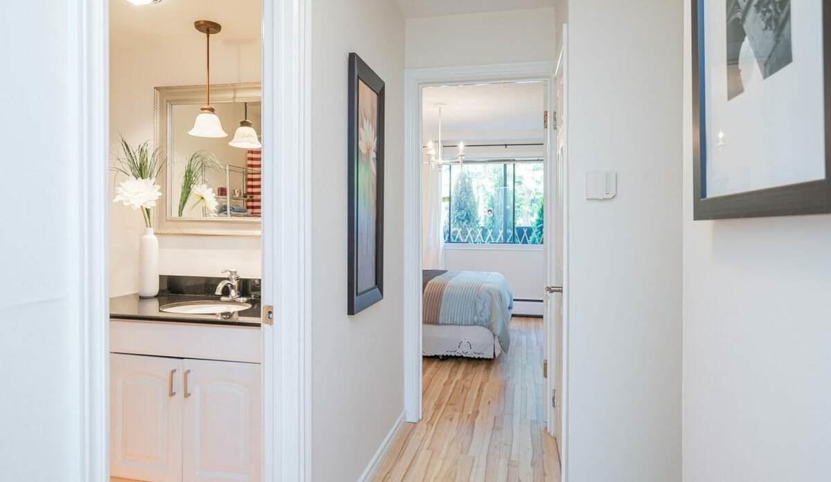 102 15020 NORTH BLUFF ROAD, White Rock real estate listing R2962464