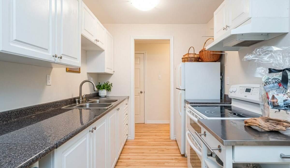 102 15020 NORTH BLUFF ROAD, White Rock real estate listing R2962464