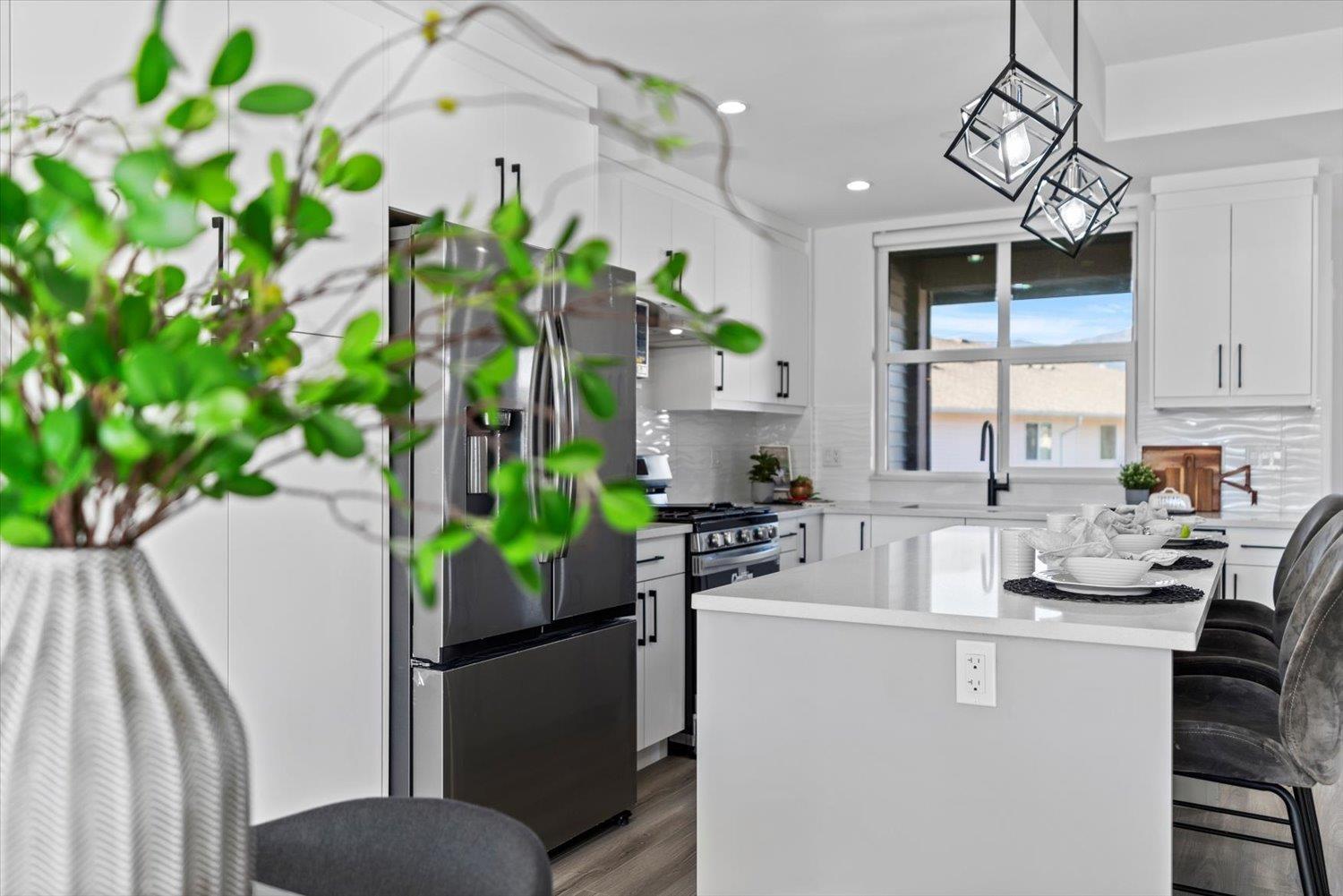 8 9603 BROADWAY STREET, Chilliwack Proper East, Chilliwack real estate listing R2962054