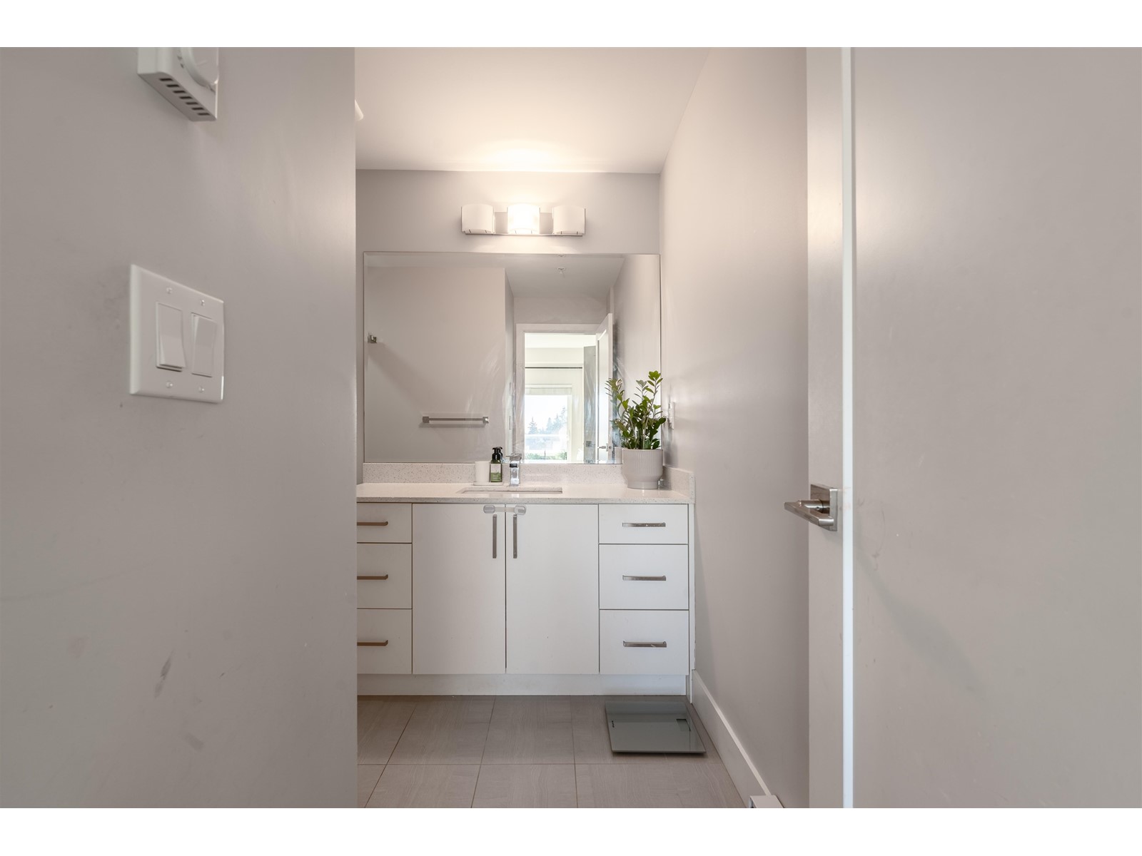 202 9015 120 STREET, Delta real estate listing R2962545