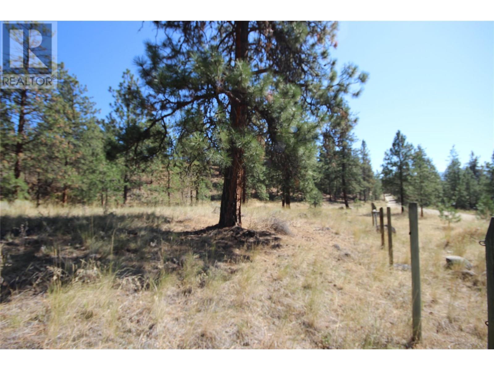  2 Deans Road, Summerland