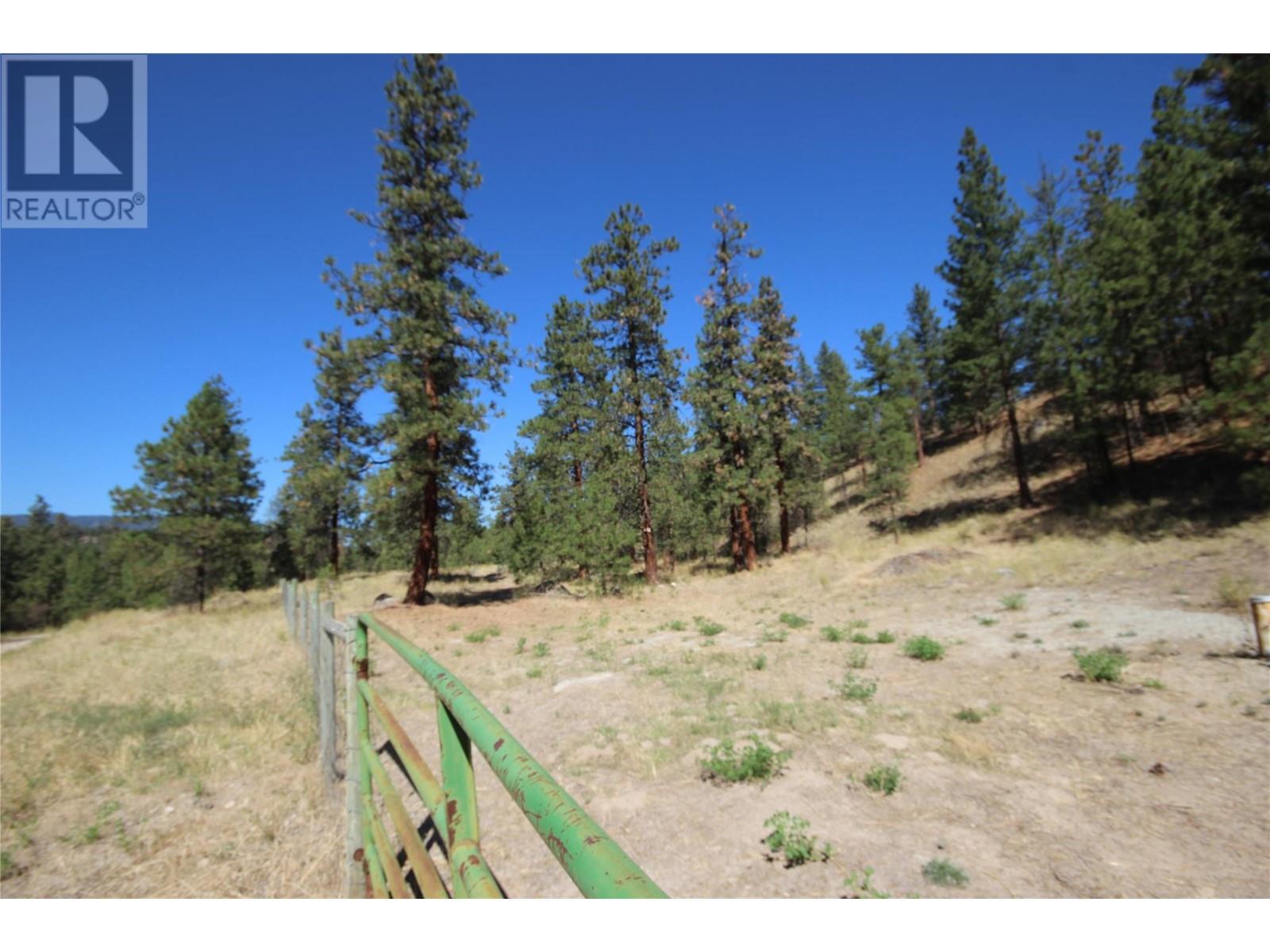  2 Deans Road, Summerland