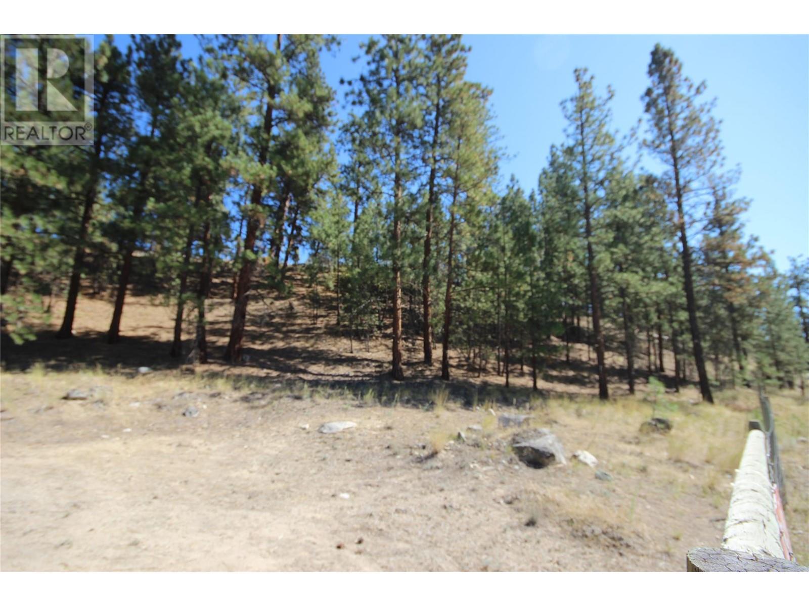  2 Deans Road, Summerland