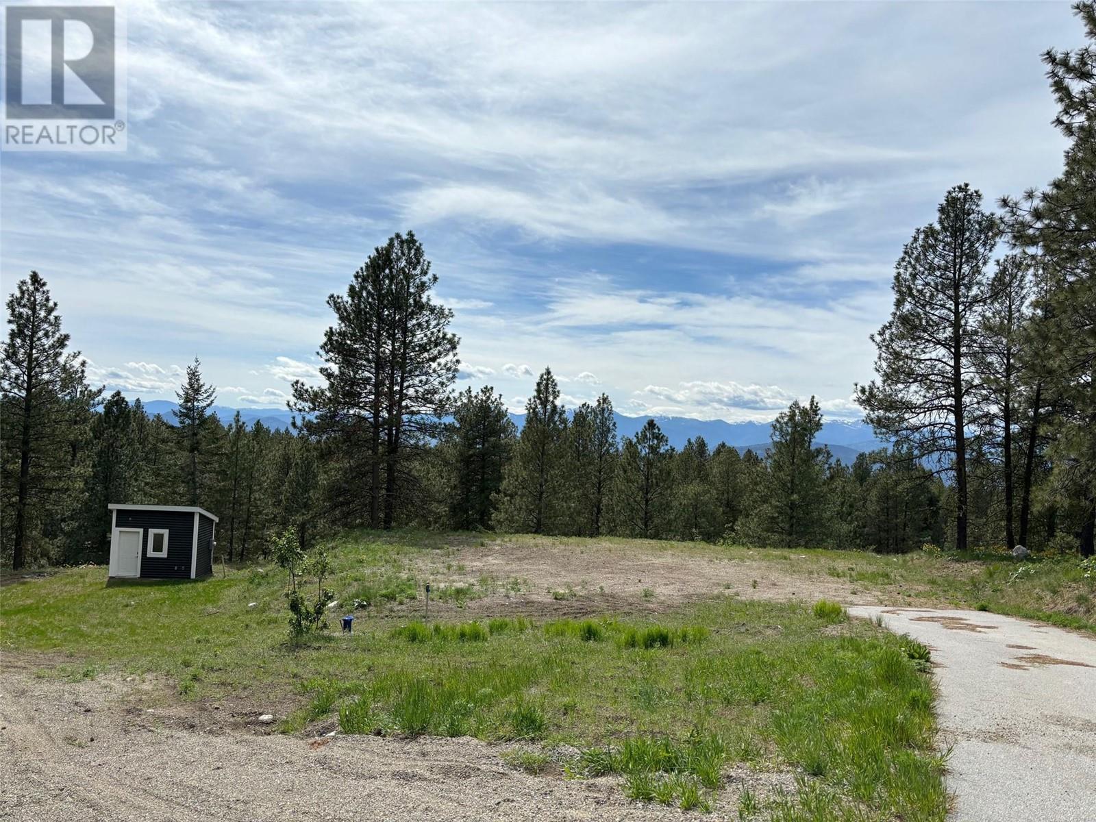 100 COUGAR Court, Osoyoos