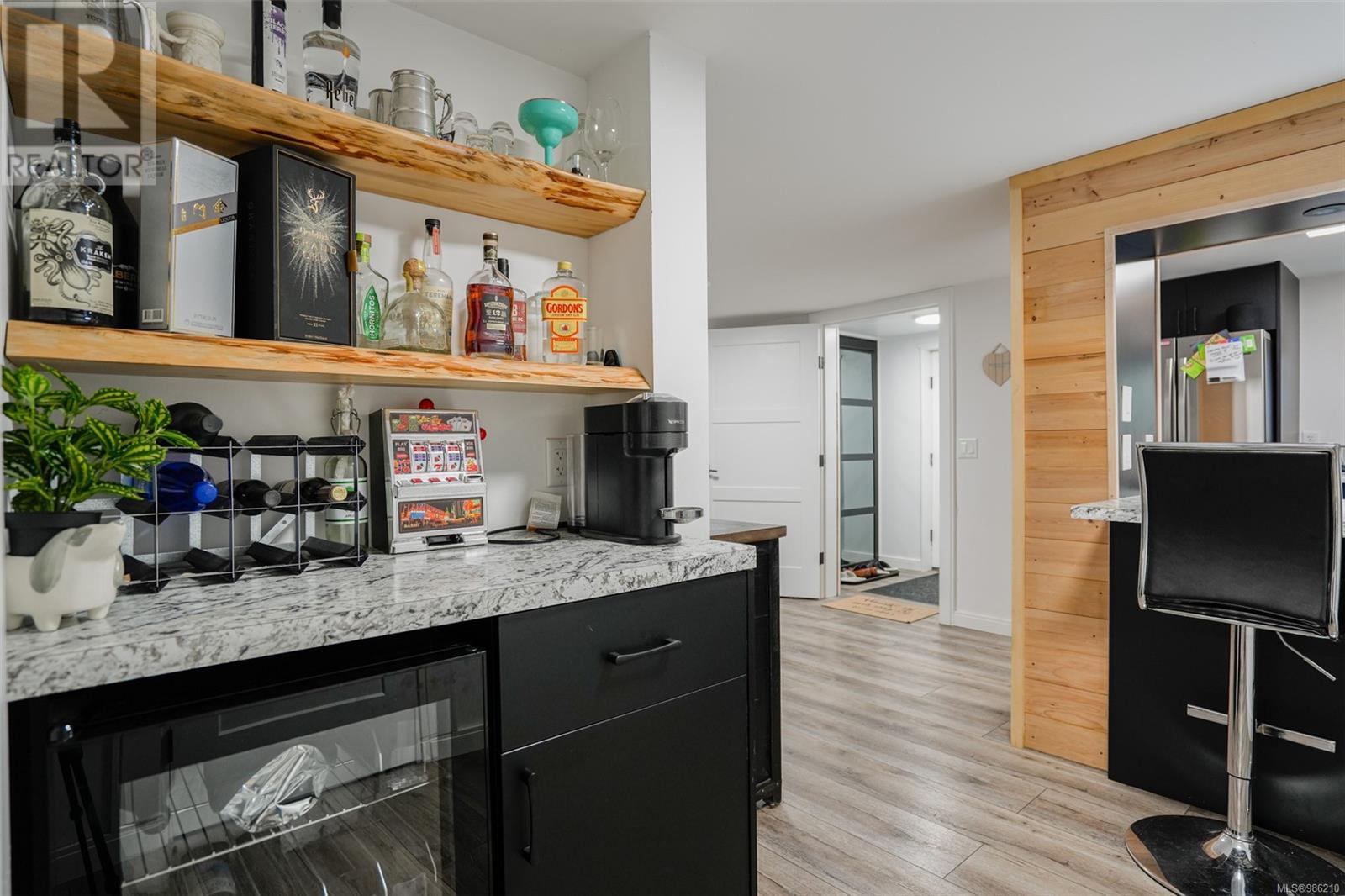 8585 Bothwell Rd, Port Alberni real estate listing 986210