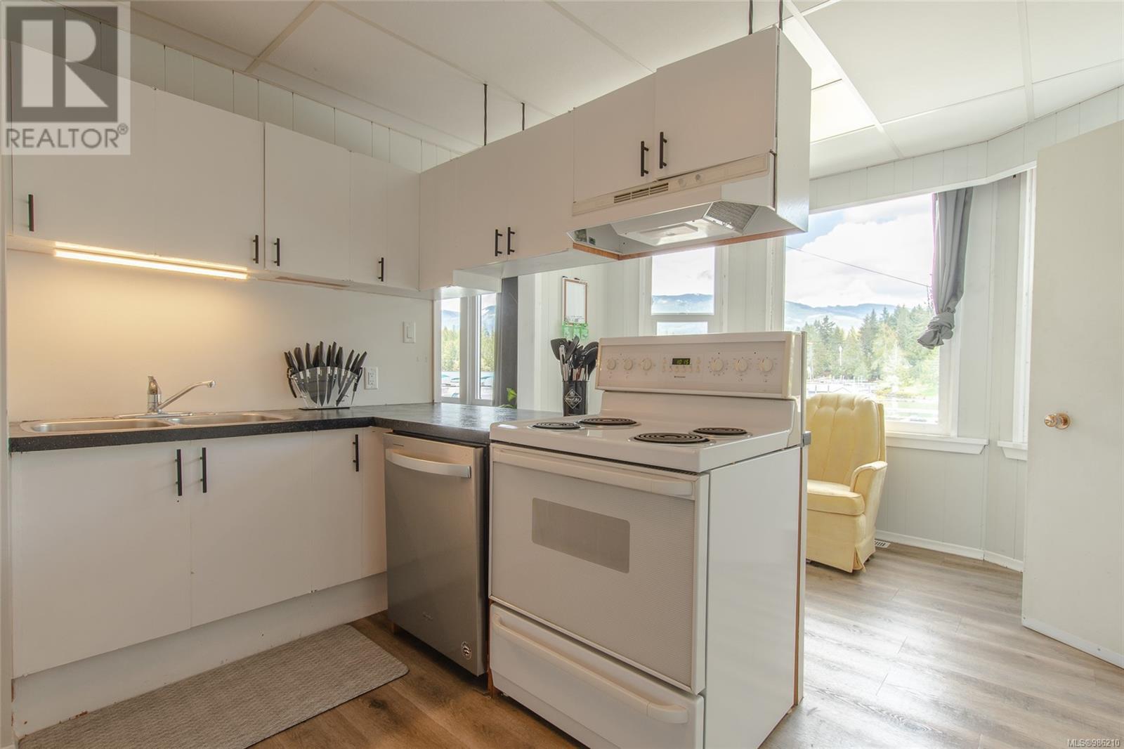 8585 Bothwell Rd, Port Alberni real estate listing 986210