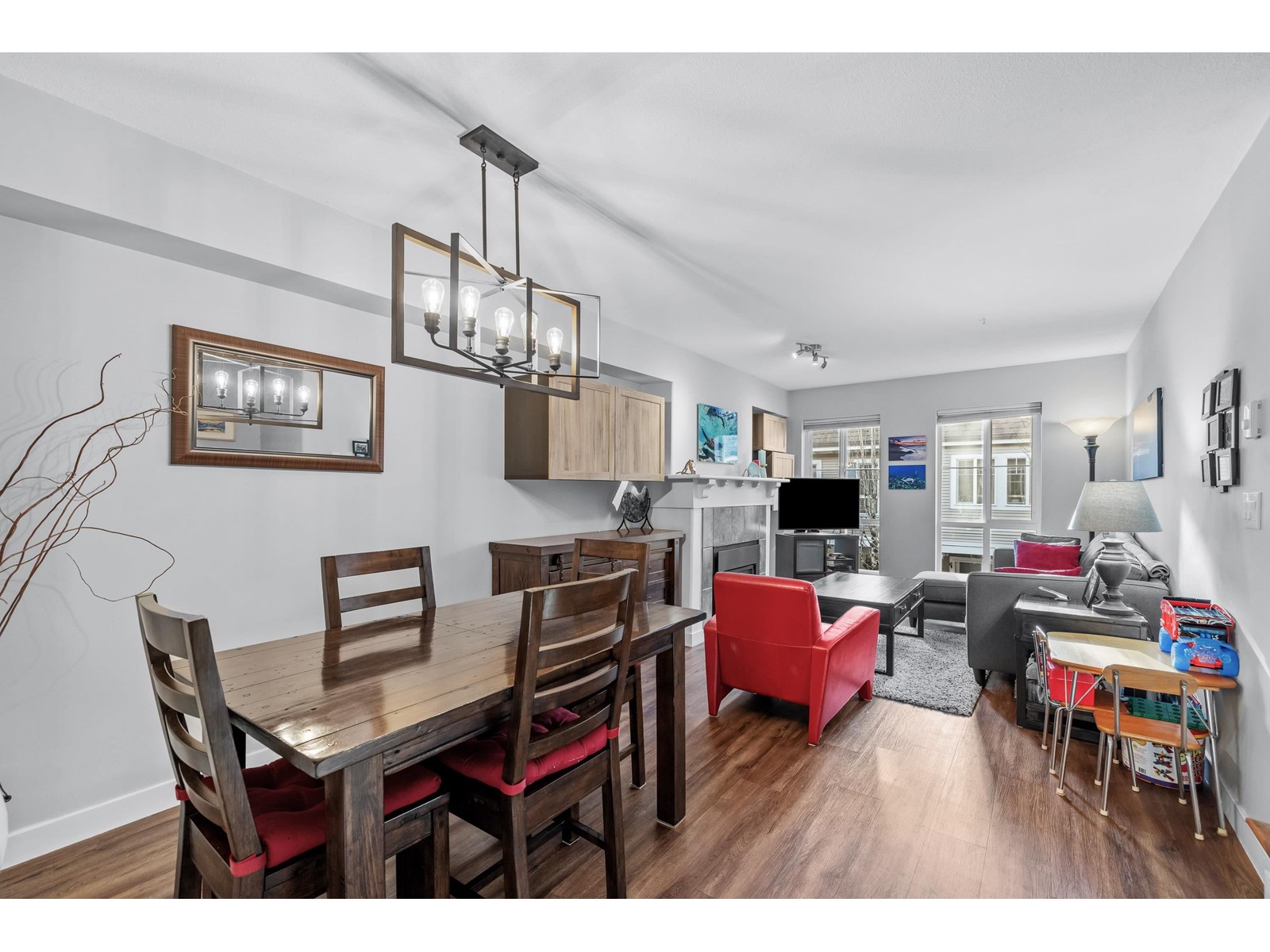 8 8930 WALNUT GROVE DRIVE, Langley