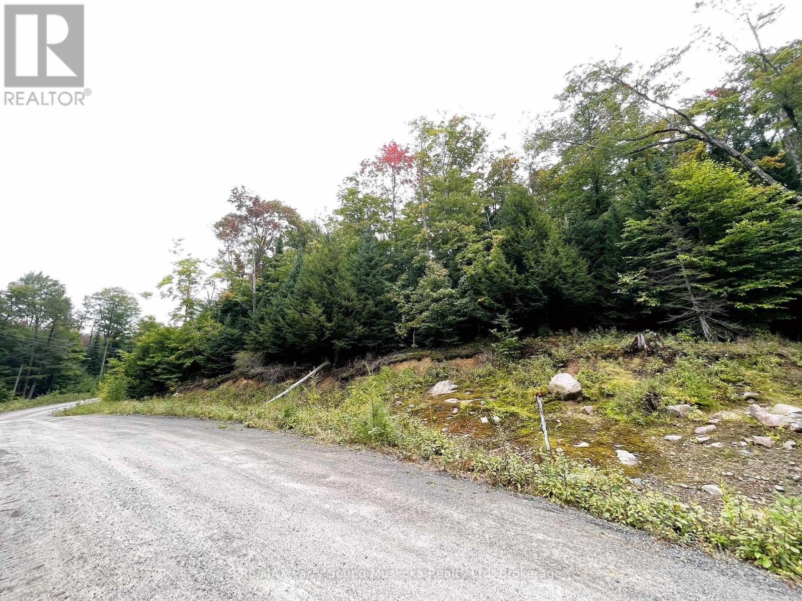 Photo 3 of 75 Granite Drive, Huntsville ON