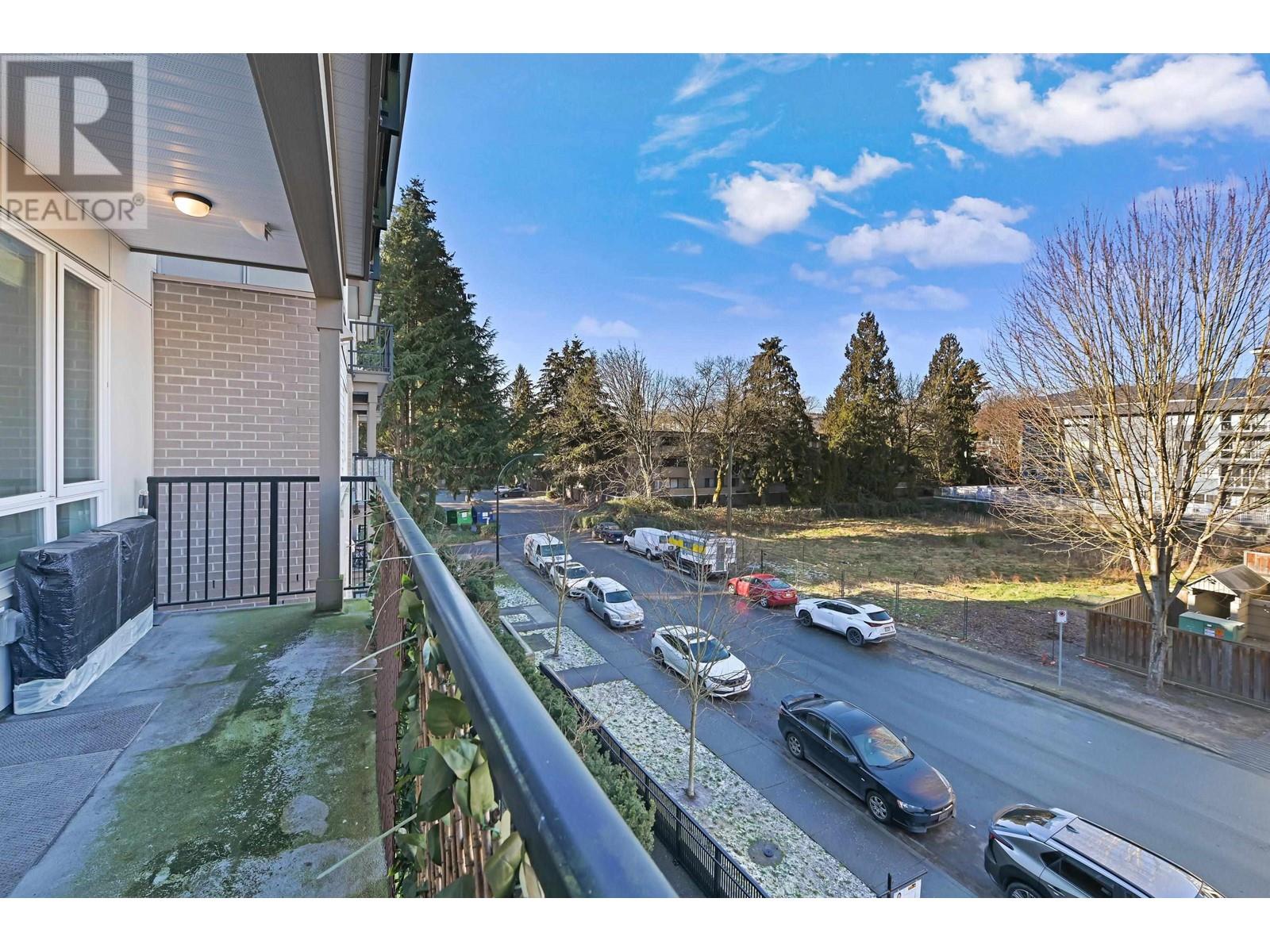 Photo 11 of 307 2382 Atkins Avenue, Port Coquitlam BC