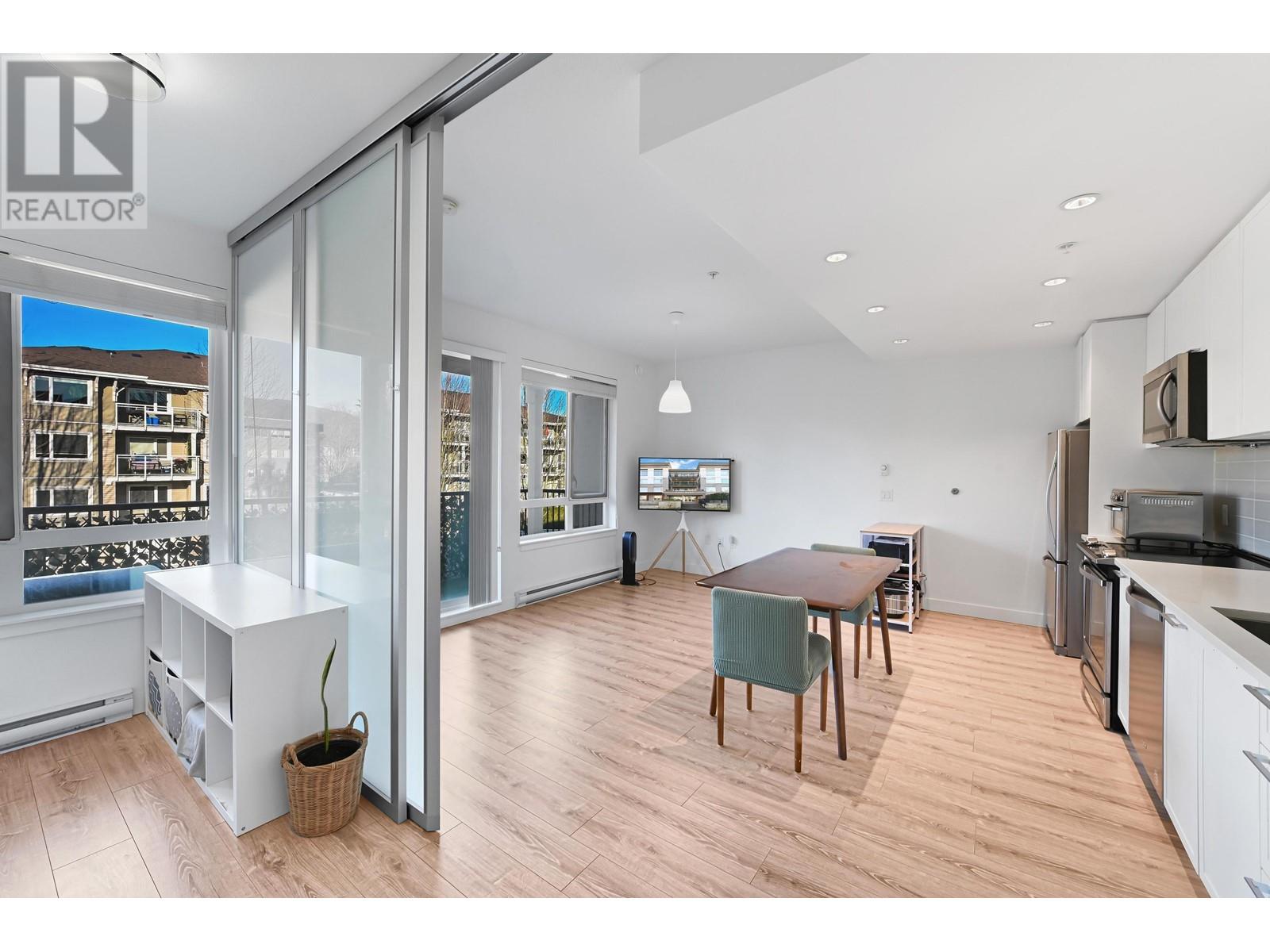 Photo 26 of 307 2382 Atkins Avenue, Port Coquitlam BC