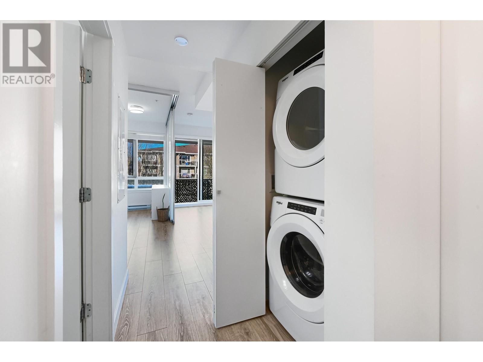Photo 8 of 307 2382 Atkins Avenue, Port Coquitlam BC