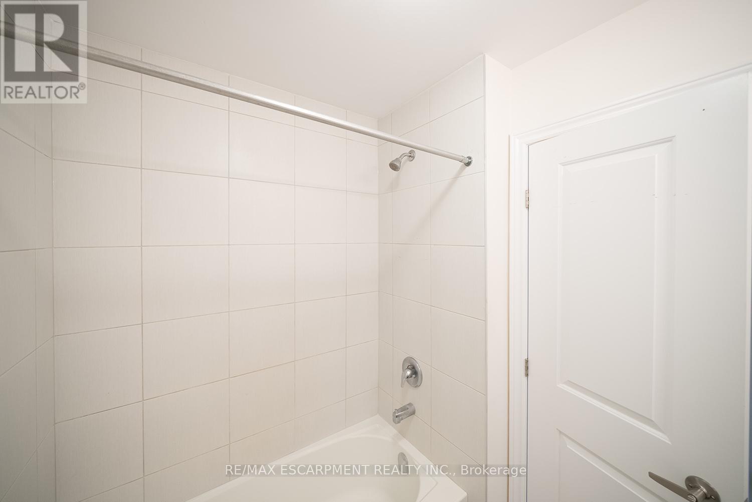 Photo 12 of 169 77 Diana Avenue, Brantford ON