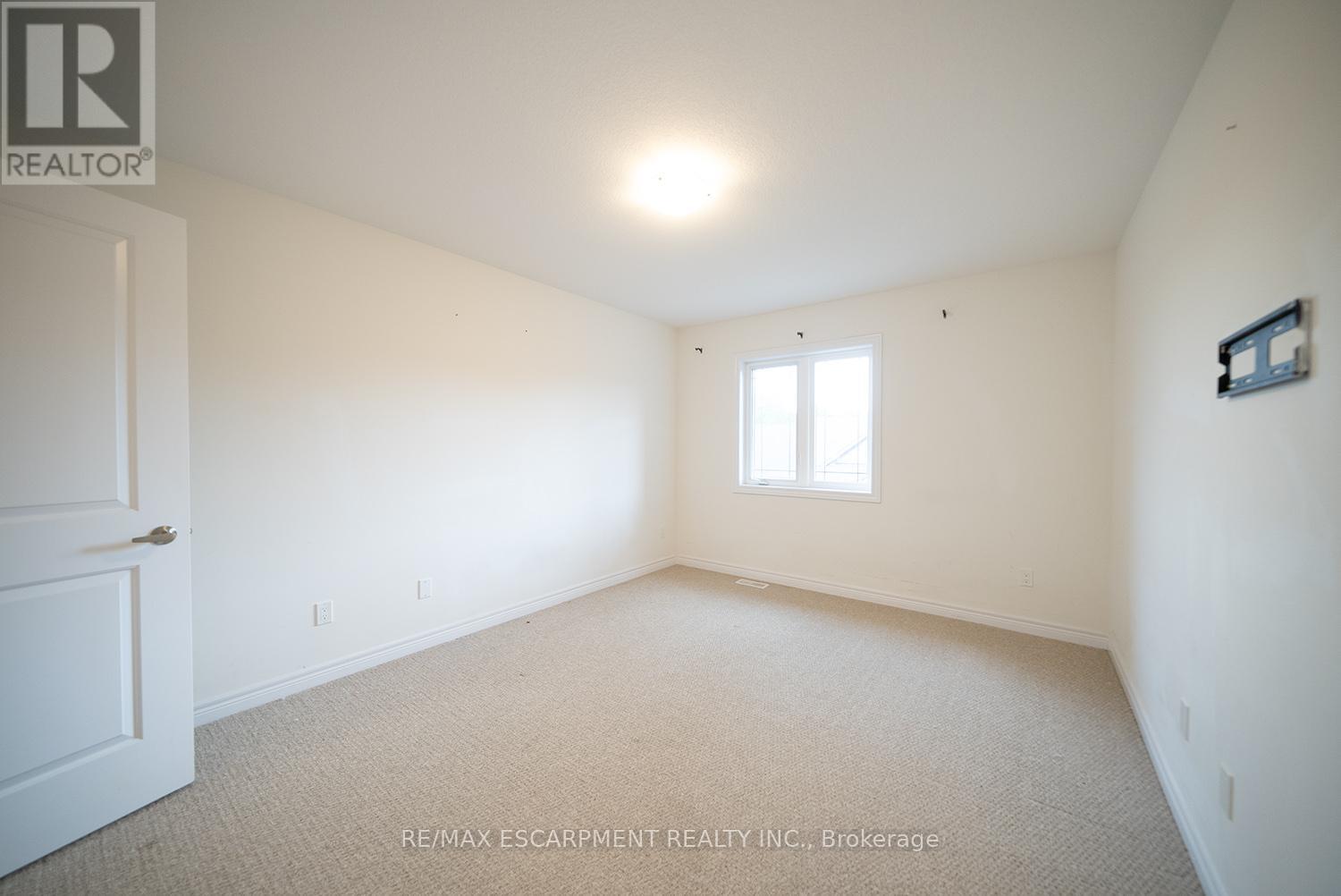 Photo 18 of 169 77 Diana Avenue, Brantford ON