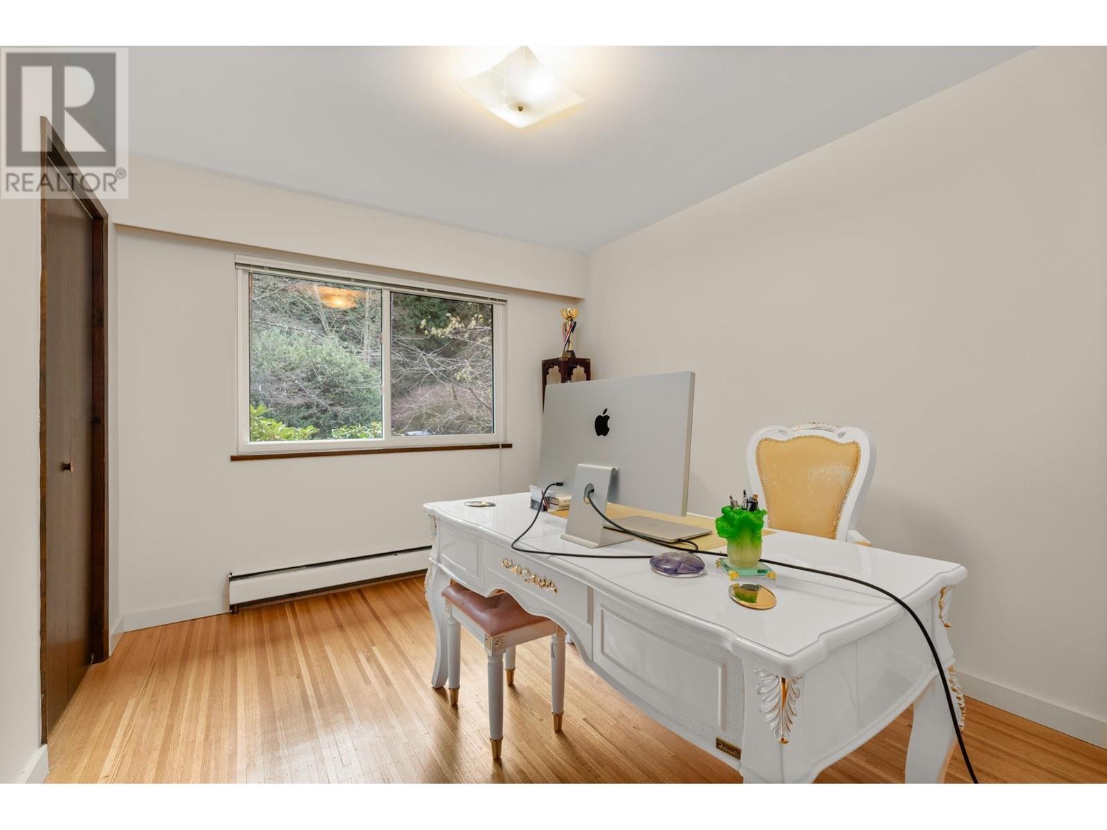 Photo 17 of 4651 W 16th Avenue, Vancouver BC