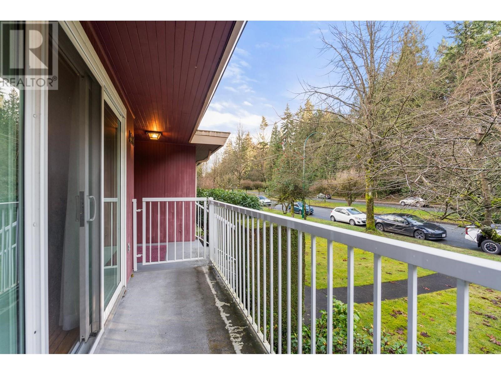 Photo 22 of 4651 W 16th Avenue, Vancouver BC