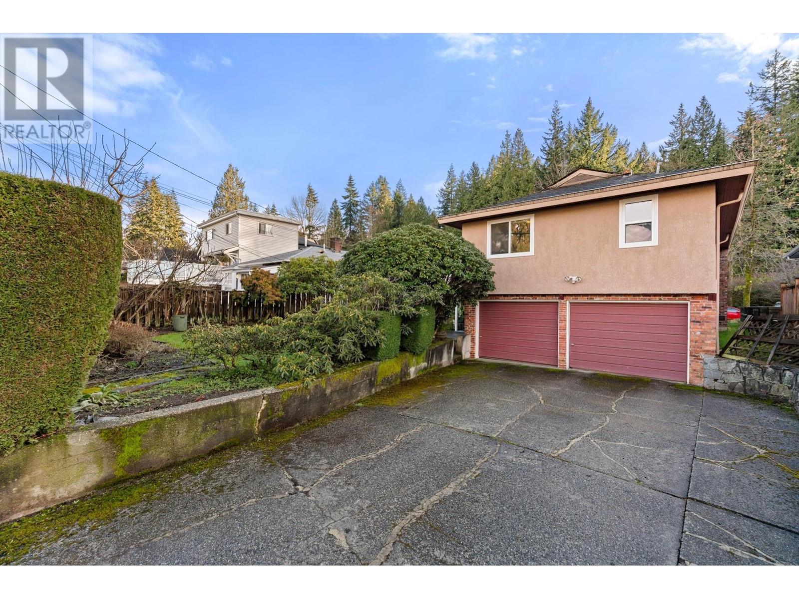 Photo 23 of 4651 W 16th Avenue, Vancouver BC
