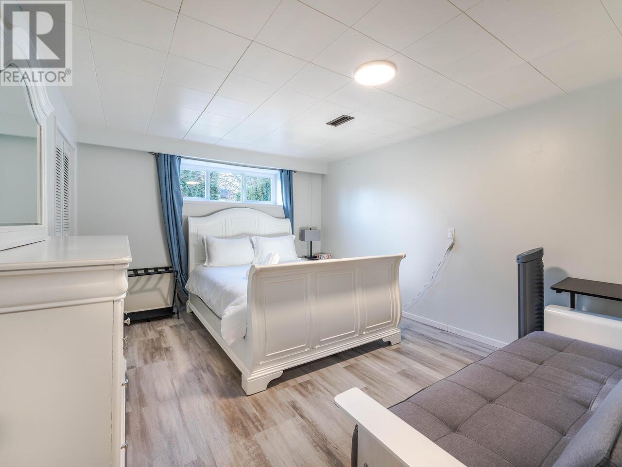 Photo 22 of 447 E 30th Avenue, Vancouver BC