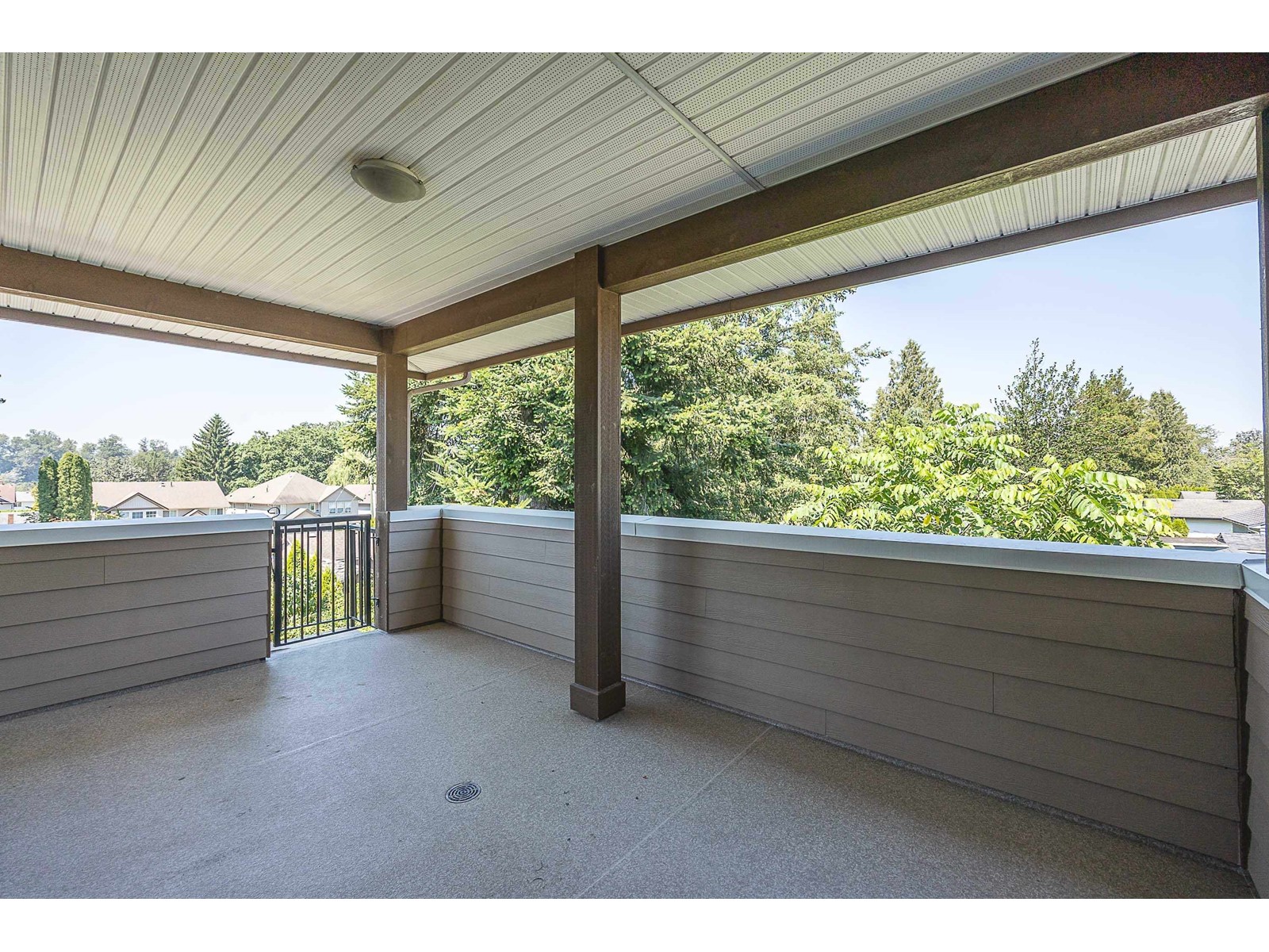 Photo 37 of 2807 Maple Street, Abbotsford BC