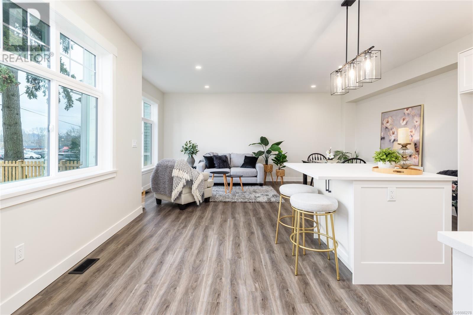 A 384 12th St, Courtenay real estate listing 986278