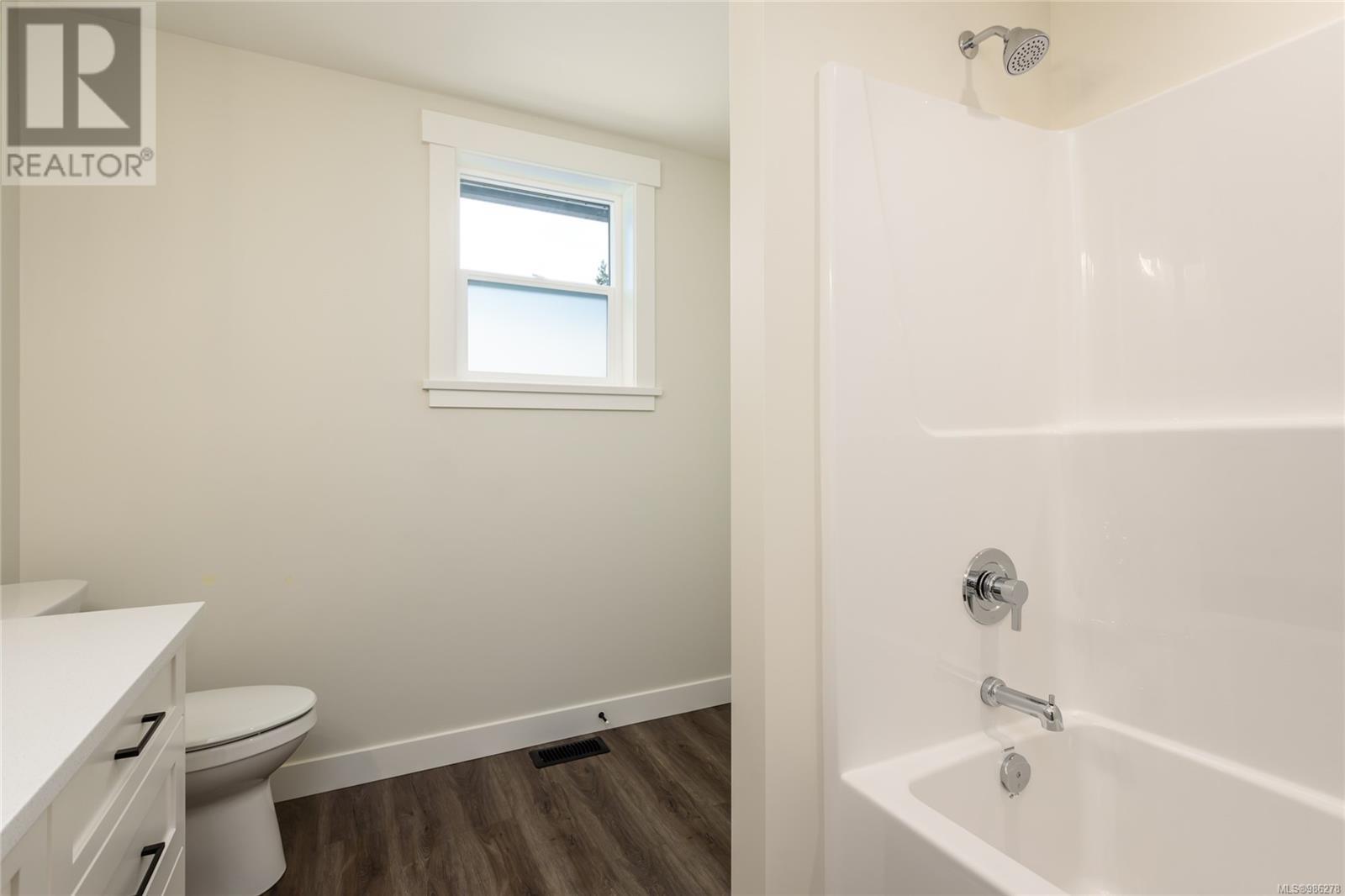 A 384 12th St, Courtenay real estate listing 986278