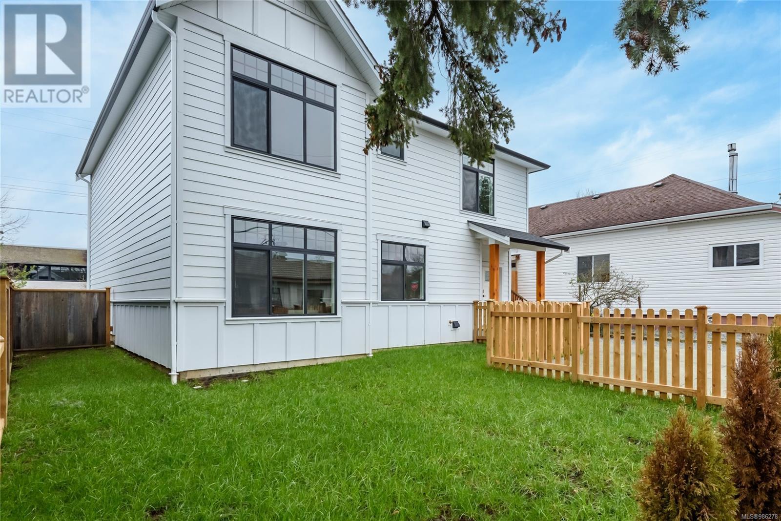 A 384 12th St, Courtenay real estate listing 986278