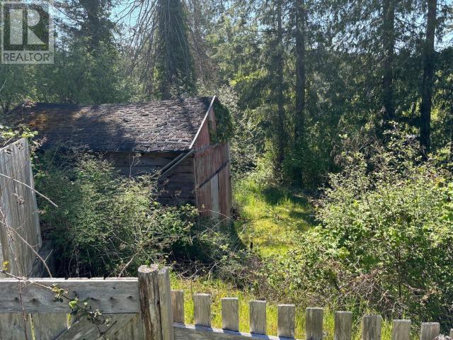 5081 COLUMBIA STREET, Texada Island