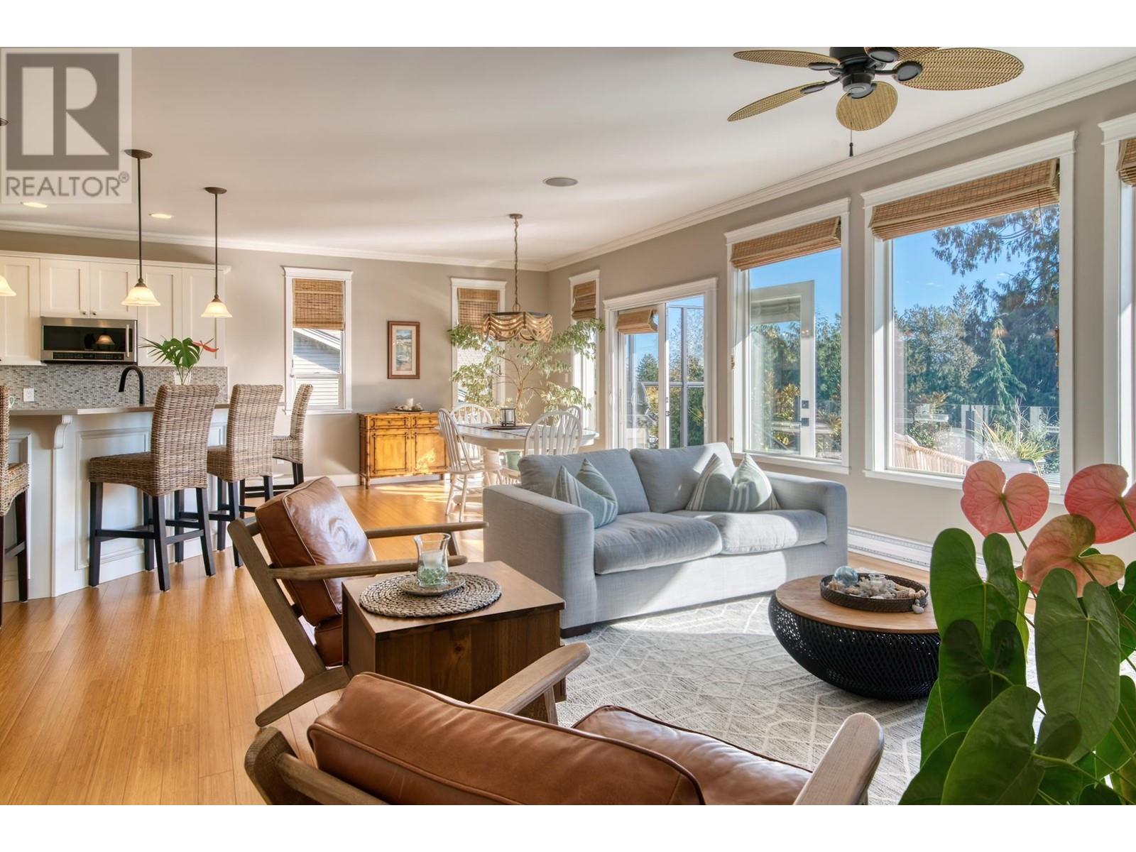 6369 JASPER ROAD, Sechelt