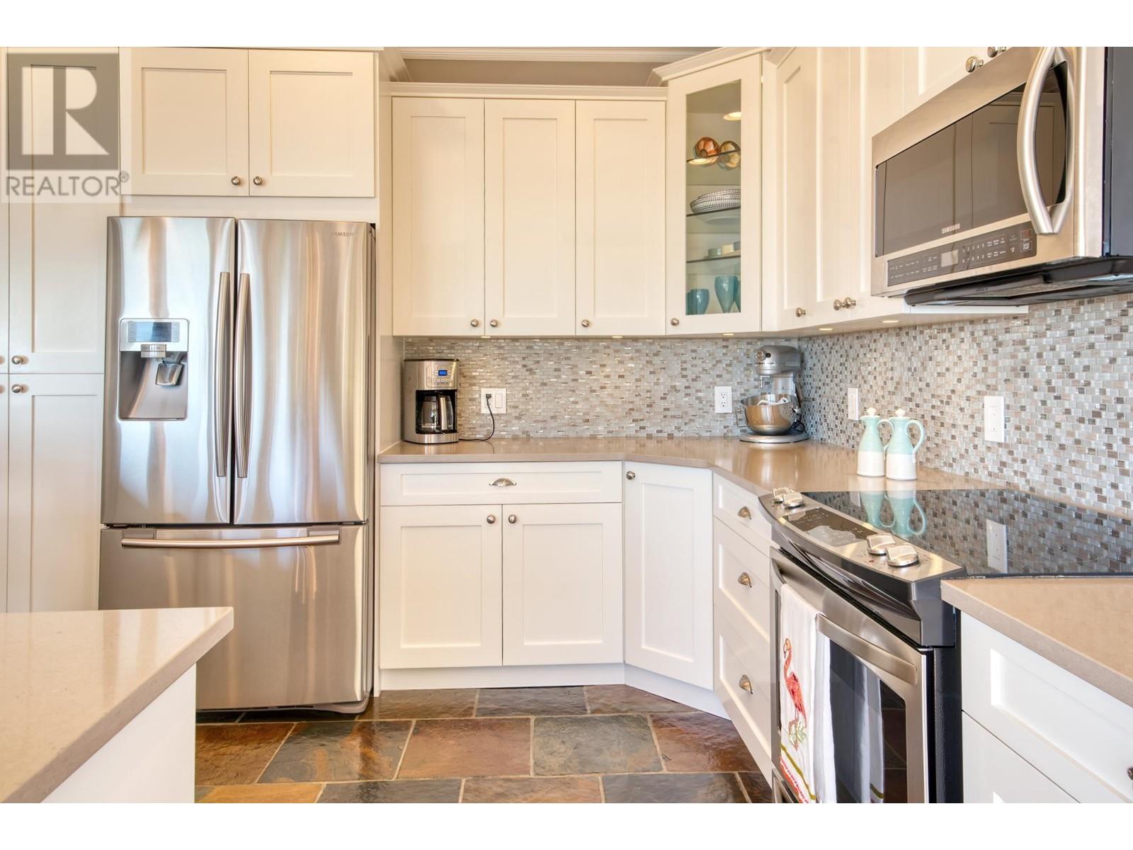 6369 JASPER ROAD, Sechelt