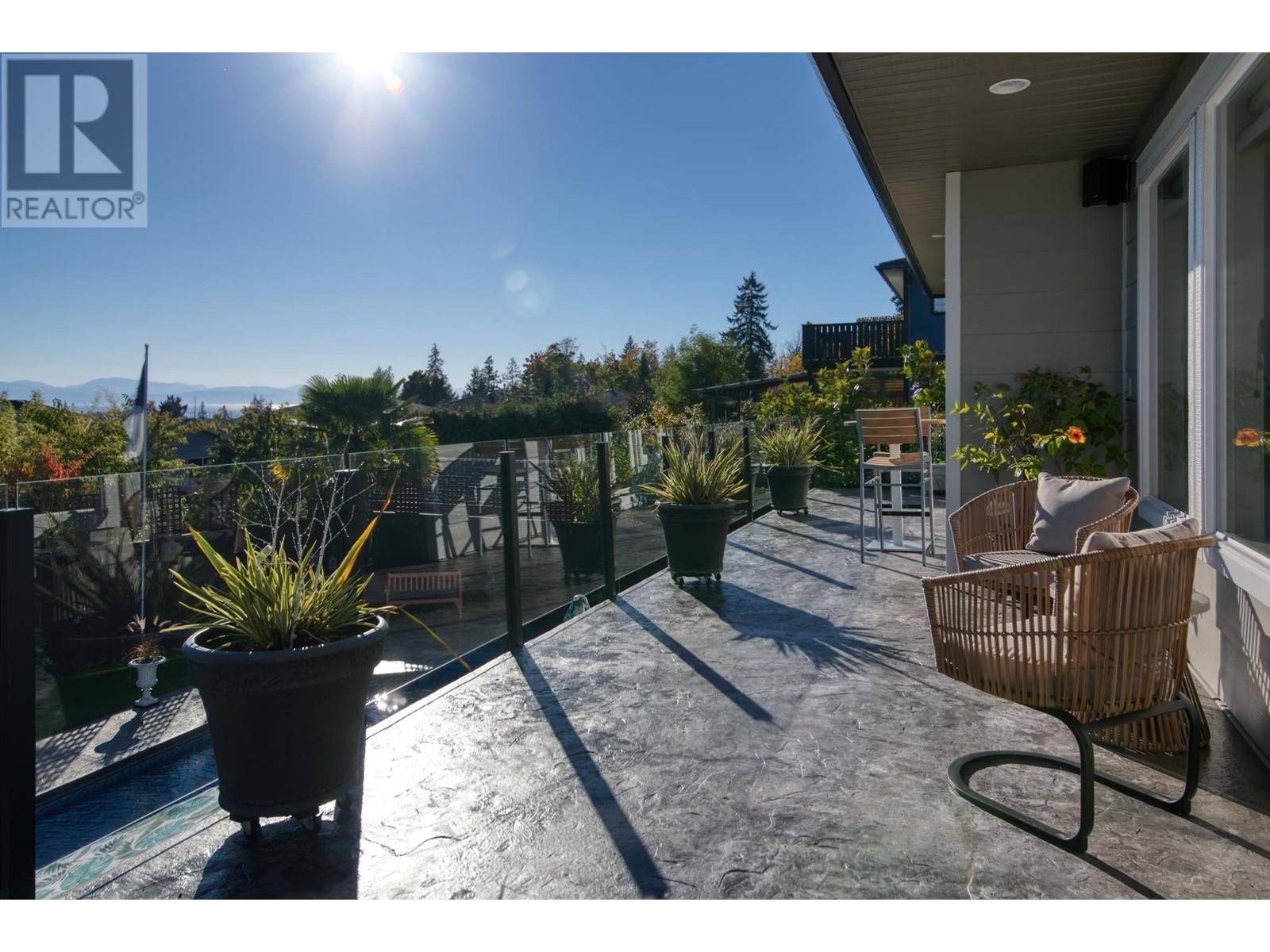 6369 JASPER ROAD, Sechelt